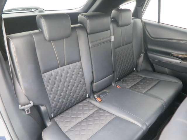 中古車 トヨタ ハリアー 2 0 エレガンス の中古車詳細 58 000km ブラック 香川県 4 8万円 中古車情報 中古車 検索なら 車選びドットコム 車選び Com