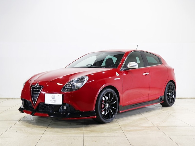 中古車 アルファロメオ ジュリエッタ クアドリフォリオ ヴェルデ の中古車詳細 29 000km アカ 北海道 8万円 中古車情報 中古車検索なら 車選びドットコム 車選び Com
