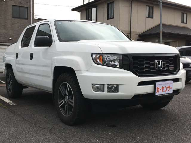 中古車 ホンダオブアメリカ リッジライン スポーツ 4wd の中古車詳細 67 000km ホワイトパール 三重県 319万円 中古車 情報 中古車検索なら 車選びドットコム 車選び Com