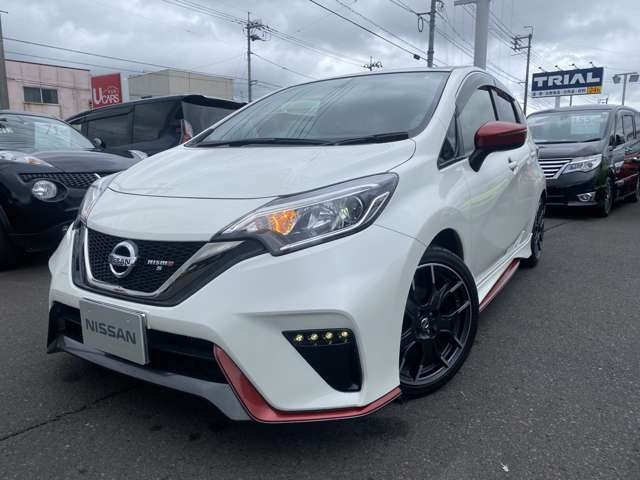 中古車 日産 ノート 1 6 Nismo S の中古車詳細 49 000km パール 島根県 223 3万円 中古車情報 中古車検索なら 車選びドットコム 車選び Com