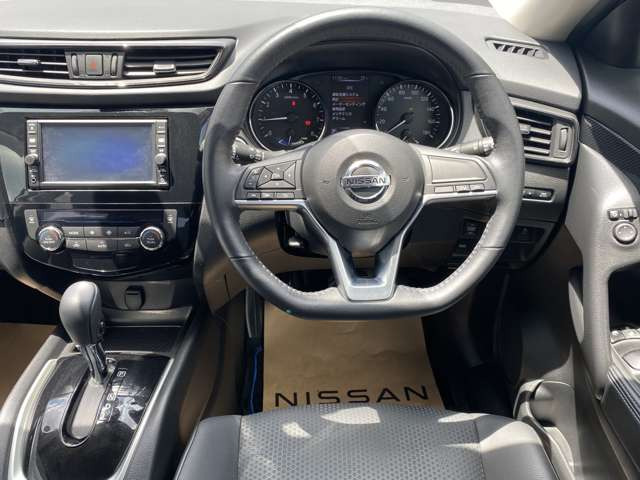 中古車 日産 エクストレイル 2 0 x ハイブリッド 4wd の中古車詳細 33 000km シルバー 福島県 228万円 中古車 情報 中古車検索なら 車選びドットコム 車選び Com