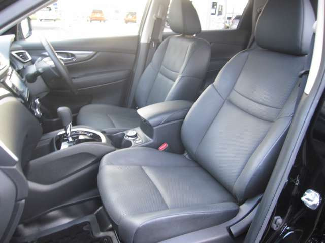 中古車 日産 エクストレイル 2 0 x エマージェンシーブレーキパッケージ 4wd の中古車詳細 38 000km ブラック 宮城県 187万円 中古車情報 中古車検索なら 車選びドットコム 車選び Com