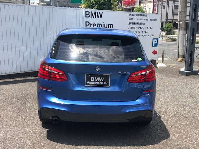 中古車 Bmw 218dアクティブツアラー Mスポーツ の中古車詳細 19 000km ブルー 東京都 198万円 中古車情報 中古車 検索なら 車選びドットコム 車選び Com