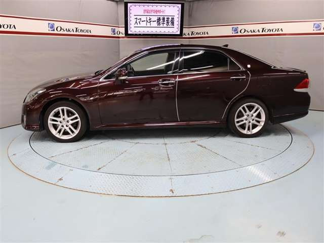 中古車 トヨタ クラウンアスリート 2 5 スペシャルナビパッケージ の中古車詳細 102 000km レッドメタリック 大阪府 75万円 中古車情報 中古車検索なら 車選びドットコム 車選び Com