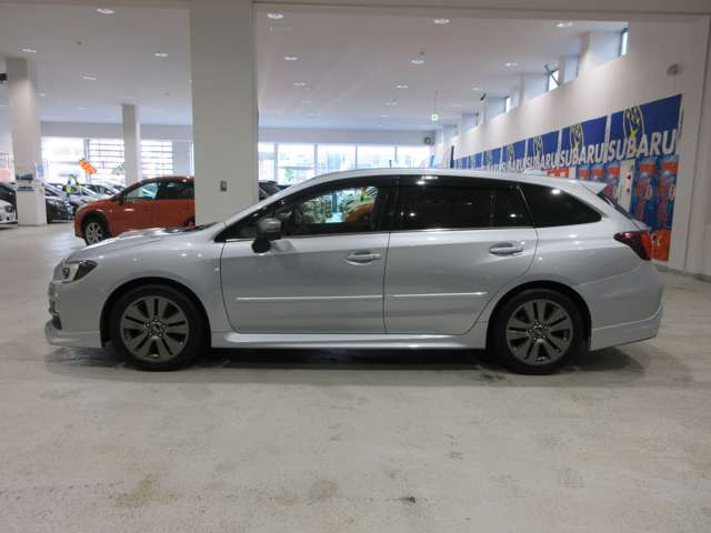 中古車 スバル レヴォーグ 1 6 Gt S アイサイト プラウドエディション 4wd の中古車詳細 77 000km シルバーメタリック 北海道 181 5万円 中古車情報 中古車検索なら 車選びドットコム 車選び Com