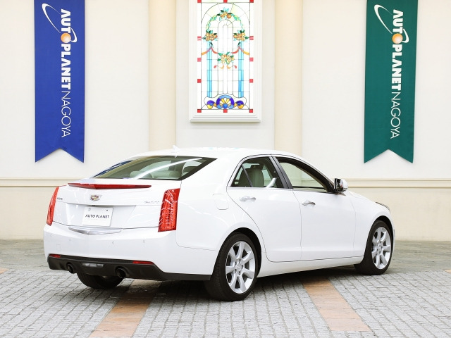 中古車 キャデラック Ats ラグジュアリー の中古車詳細 28 000km シロ 愛知県 279 9万円 中古車情報 中古車検索なら 車 選びドットコム 車選び Com