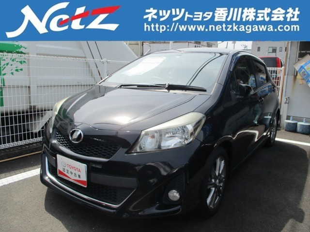 中古車 トヨタ ヴィッツ 1 5 Rs の中古車詳細 76 000km ブラック 香川県 48万円 中古車情報 中古車検索なら 車 選びドットコム 車選び Com