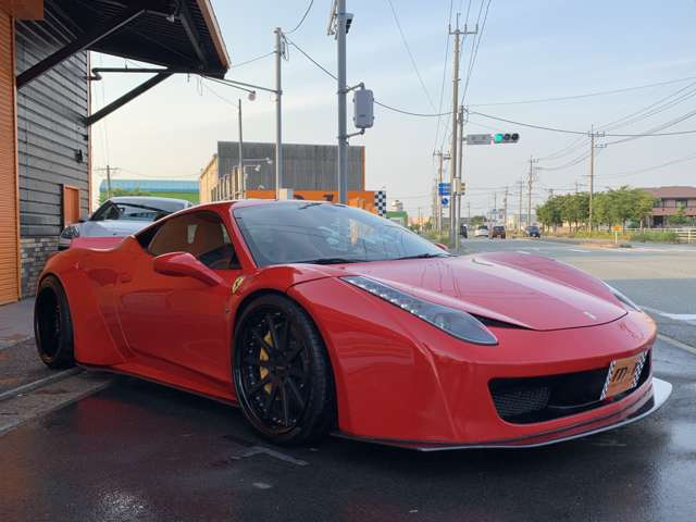 中古車 フェラーリ 458イタリア F1 Dct Lbwidebodykitcarbonpowercraftロベルタ付 の中古車詳細 36 000km ロッソコルサ 福岡県 2 158万円 中古車情報 中古車検索なら 車選びドットコム 車選び Com