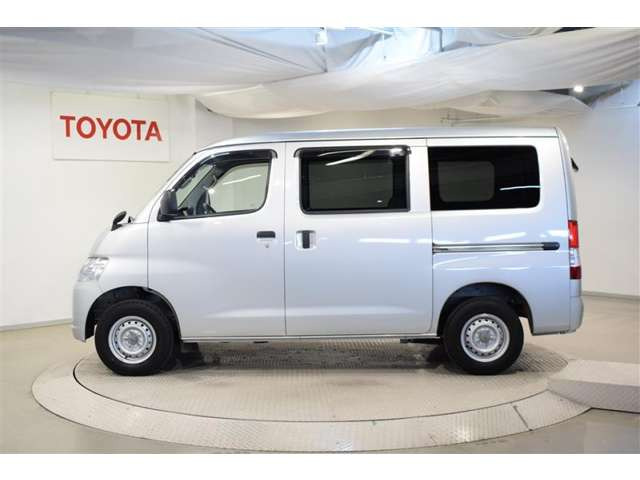 中古車 トヨタ タウンエースバン 1 5 Gl の中古車詳細 19 000km シルバーメタリックメタリック 大阪府 119万円 中古車 情報 中古車検索なら 車選びドットコム 車選び Com