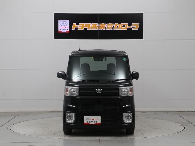 中古車 トヨタ ピクシスメガ L Saiii の中古車詳細 11 000km ブラックメタリックメタリック 東京都 115万円 中古車情報 中古車検索なら 車選びドットコム 車選び Com