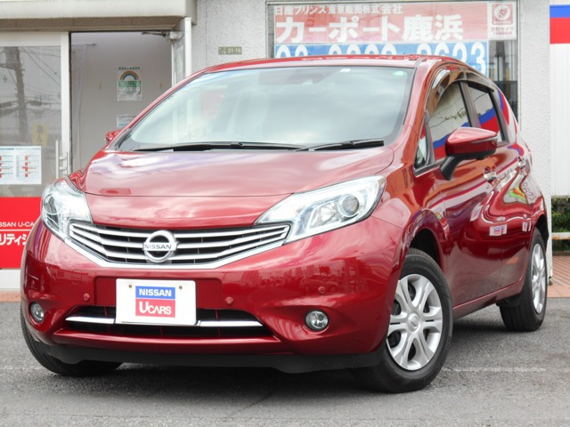 中古車 日産 ノート 1 2 メダリスト エマージェンシーブレーキ パッケージ の中古車詳細 18 000km レッド 東京都 77万円 中古車情報 中古車検索なら 車選びドットコム 車選び Com