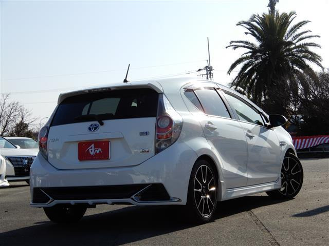 中古車 トヨタ アクア 1 5 G G S バケットシート Etc マット バイザー の中古車詳細 71 000km パール 熊本県 109 8万円 中古車情報 中古車検索なら 車選びドットコム 車選び Com