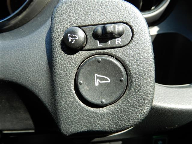 中古車 ホンダ フィット 1 3 G スマートセレクション ファインスタイル 走行km 純正ナビ フルセグ の中古車詳細 37 000km シルバー 熊本県 45 1万円 中古車情報 中古車検索なら 車選びドットコム 車選び Com