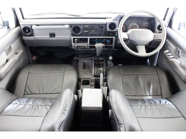 中古車情報 トヨタ ランドクルーザープラド 2 4 Sxワイド リミテッド ディーゼル 4wd 修復歴無し の中古車詳細 走行距離 13 1万km カラー シルバーii 販売地域 群馬県伊勢崎市 中古車を探すなら Carme カーミー 中古車