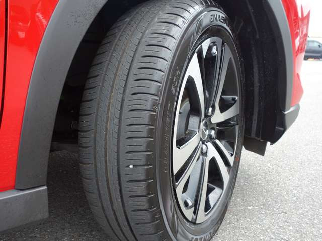 中古車 ダイハツ ロッキー 1 0 プレミアム パノラマモニター対応アップグレードパック の中古車詳細 1 000km コンパーノレッド ブラックルーフ Xh7 群馬県 1 1万円 中古車情報 中古車検索なら 車選びドットコム 車選び Com