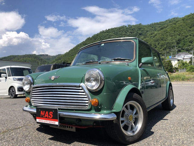 中古車 ローバー ミニ クーパー1 3i 35thアニバーサリー の中古車詳細 74 000km グリーン 長野県 1万円 中古車情報 中古車検索なら 車選びドットコム 車選び Com
