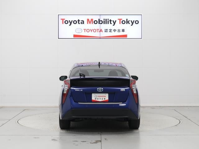 中古車 トヨタ プリウス 1 8 S セーフティ プラス ツートーン の中古車詳細 4 000km ブルーメタリックツートン 東京都 181万円 中古車情報 中古車検索なら 車選びドットコム 車選び Com