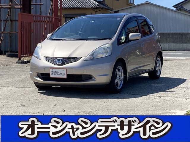 中古車 ホンダ フィット 1 3 G キーレス Etc アルミ スカイルーフ の中古車詳細 50 000km ゴールド 新潟県 22万円 中古車情報 中古車検索なら 車選びドットコム 車選び Com