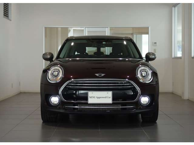 中古車 Bmw ミニクラブマン クーパー D の中古車詳細 66 000km ワインレッド 大分県 181万円 中古車情報 中古車 検索なら 車選びドットコム 車選び Com