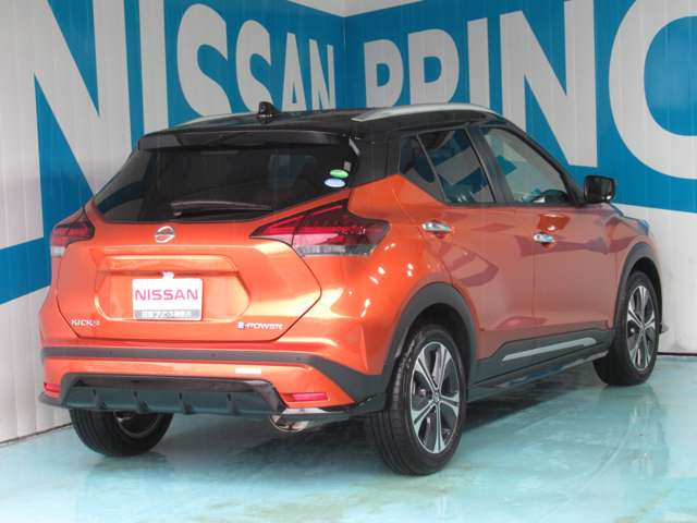 中古車 日産 キックス 1 2 X ツートーンインテリアエディション E Power の中古車詳細 7 000km オレンジブラックツートン 神奈川県 249 1万円 中古車情報 中古車検索なら 車選びドットコム 車選び Com