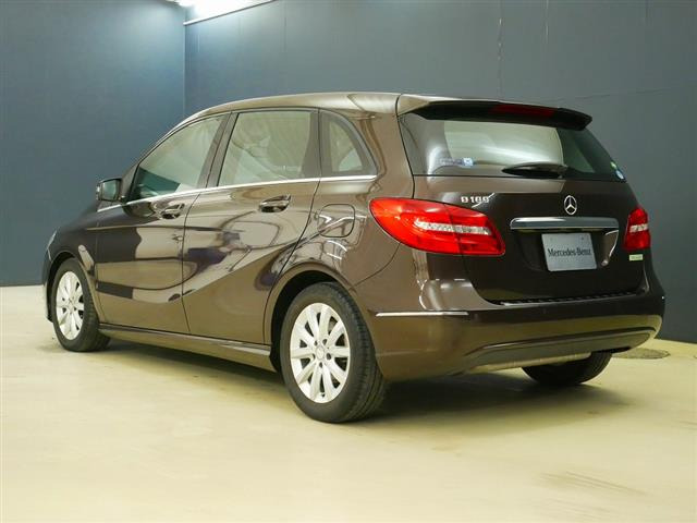 中古車 メルセデス ベンツ B180 の中古車詳細 19 000km ウッド 東京都 135万円 中古車情報 中古 車検索なら 車選びドットコム 車選び Com