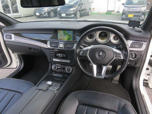 中古車 メルセデス ベンツ Cls350 Cls350 ブルーエフィシェンシー Amg スポーツ パッケージ 黒革 サンルーフ スマートキ Tvナビ 禁煙 U の中古車詳細 112 000km ダイヤモンドホワイトメタリック 岡山県 116 1万円 中古車情報 中古車検索なら 車選びドットコム