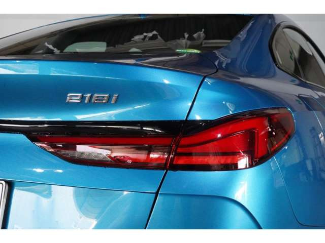 中古車 Bmw 218iグランクーペ Mスポーツ の中古車詳細 3 000km ブルー 東京都 370万円 中古車情報 中古車検索なら 車 選びドットコム 車選び Com