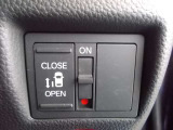リモコンや運転席のスイッチ操作で楽々自動開閉。【電動助手席側。スライドドア】