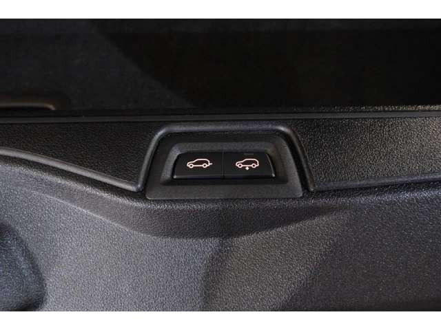 中古車 Bmw X7 Xドライブ 35d Mスポーツ 4wd の中古車詳細 12 000km ブラック 東京都 1 050万円 中古車 情報 中古車検索なら 車選びドットコム 車選び Com