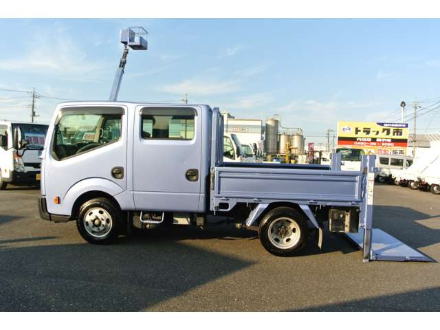 中古車 日産 アトラス 2.0 ダブルキャブ フルスーパーロー 垂直パワー