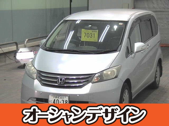 中古車 ホンダ フリード 1 5 G Lパッケージ 検r4 3 の中古車詳細 105 000km シルバー 新潟県 17万円 中古車情報 中古車検索なら 車選びドットコム 車選び Com