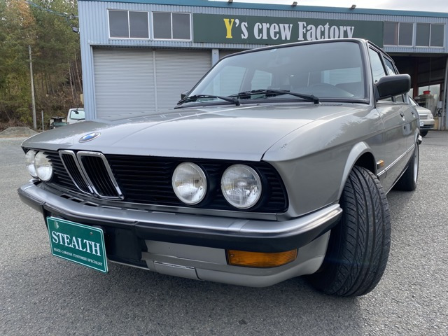 5シリーズセダン 520i D20