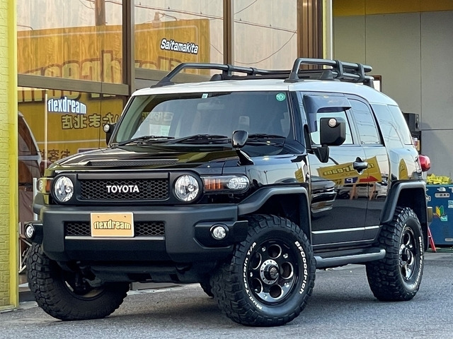 中古車 トヨタ Fjクルーザー 4 0 ブラックカラーパッケージ 4wd の中古車詳細 32 000km クロ 埼玉県 429 8万円 中古車情報 中古車検索なら 車選びドットコム 車選び Com