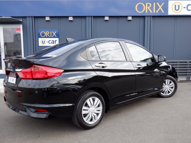中古車 ホンダ グレイス 1 5 Lx の中古車詳細 13 000km クロ 福岡県 144万円 中古車情報 中古車検索なら 車 選びドットコム 車選び Com