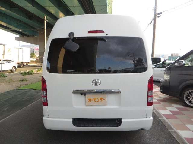 中古車 トヨタ ハイエースコミューター 2 5 Dx ディーゼル 車中泊仕様 の中古車詳細 000km ホワイト 福岡県 298万円 中古車情報 中古車検索なら 車選びドットコム 車選び Com