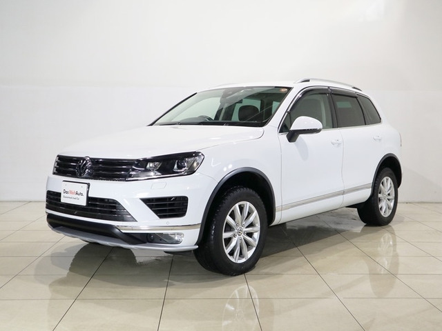 中古車 フォルクスワーゲン トゥアレグ V6 アップグレードパッケージ 4wd の中古車詳細 37 000km シロ 北海道 368万円 中古車情報 中古車検索なら 車選びドットコム 車選び Com