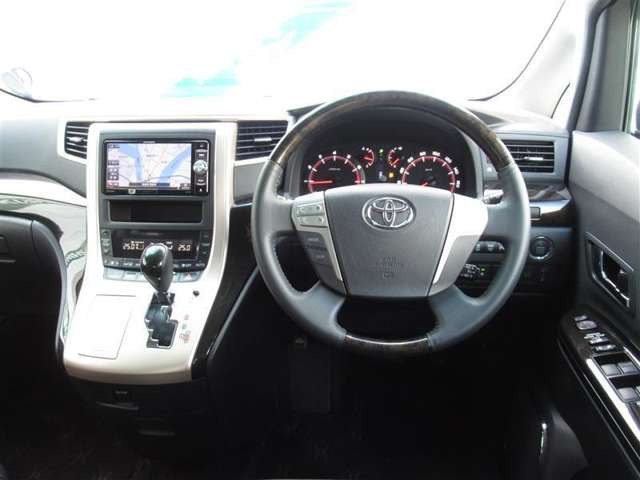 中古車 トヨタ アルファード 2 4 240s タイプゴールド の中古車詳細 75 000km ブラック 徳島県 174 5万円 中古車 情報 中古車検索なら 車選びドットコム 車選び Com