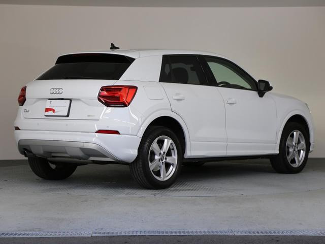 中古車 アウディ Q2 1 0 Tfsi スポーツ の中古車詳細 27 000km ホワイトメタリック 東京都 315万円 中古車情報 中古車検索なら 車選びドットコム 車選び Com