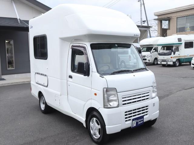 中古車 スズキ キャリイ キャンピング Az Max ラクーン 4wd オートマ の中古車詳細 66 637km ホワイト 佐賀県 269万円 中古車情報 中古車検索なら 車選びドットコム 車選び Com