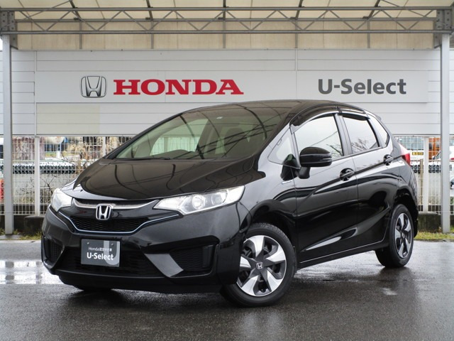 中古車 ホンダ フィット 1 5 ハイブリッド Fパッケージ コンフォートエディション の中古車詳細 62 000km ブラックパール 熊本県 107 8万円 中古車情報 中古車検索なら 車選びドットコム 車選び Com