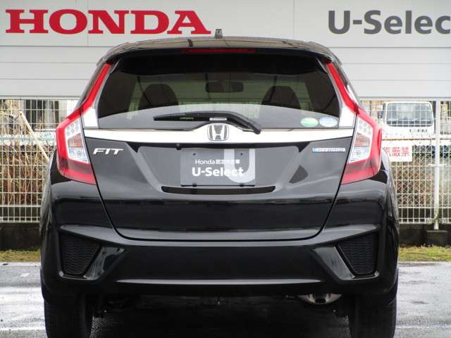 中古車 ホンダ フィット 1 5 ハイブリッド Fパッケージ コンフォートエディション の中古車詳細 62 000km ブラックパール 熊本県 107 8万円 中古車情報 中古車検索なら 車選びドットコム 車選び Com