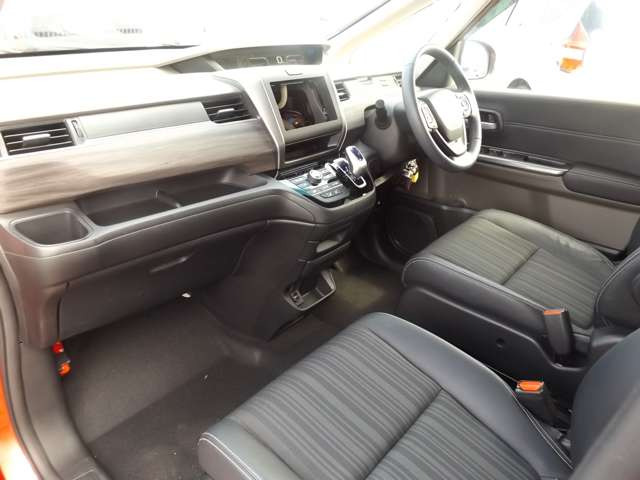 中古車 ホンダ フリード 1 5 ハイブリッド Ex ホンダセンシング 新品ナビtv Bカメラ の中古車詳細 29 000km プレミアムクリスタルレッドメタリック 群馬県 213 8万円 中古車情報 中古車検索なら 車選びドットコム 車選び Com