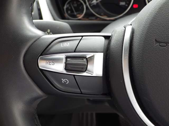 中古車 Bmw 318i 318i Mスポーツ の中古車詳細 72 000km ホワイトメタリック 愛知県 158万円 中古車情報 中古車検索なら 車選びドットコム 車選び Com