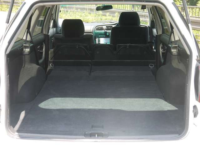 中古車 スバル レガシィツーリングワゴン 2 0 Bスポーツ 4wd フルノーマル ノンターボ フルエアロ の中古車詳細 139 000km ホワイト 千葉県 39 8万円 中古車情報 中古車検索なら 車選びドットコム 車選び Com