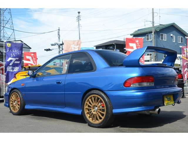 中古車 スバル インプレッサクーペ 2.0 WRX タイプR STi バージョンVI