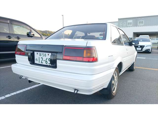 中古車 トヨタ スプリンタートレノ 1.6 GT アペックス AT 修復歴無 新車ノーマル車 ワンオーナー の中古車詳細 (52,000km,  パール, 岡山県, 479万円) | 中古車情報・中古車検索なら【車選びドットコム（車選び.com）】