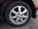 純正アルミホイールに155/65R14のタイヤです!