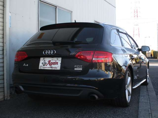 中古車 アウディ A4アバント 2.0 TFSI クワトロ 4WD 黒革スマートキー