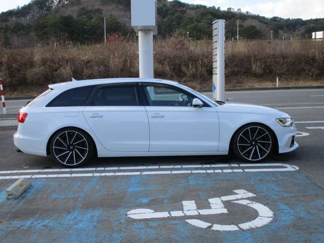 中古車 アウディ A6アバント 2.8 FSI クワトロ 4WD の中古車詳細