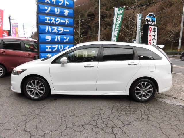 中古車 ホンダ ストリーム 1.8 RSZ Sパッケージ タイヤ新品渡し バック